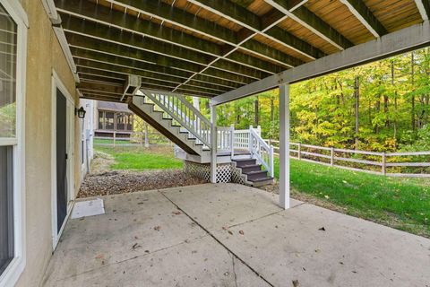 Tiny photo for 2715 Tucker Trail, Lewis Center, OH 43035 (MLS # 226006544)