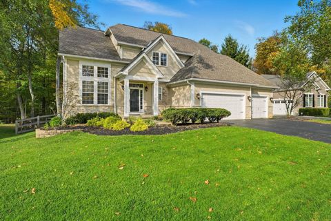 Photo of 2715 Tucker Trail, Lewis Center, OH 43035 (MLS # 226006544)