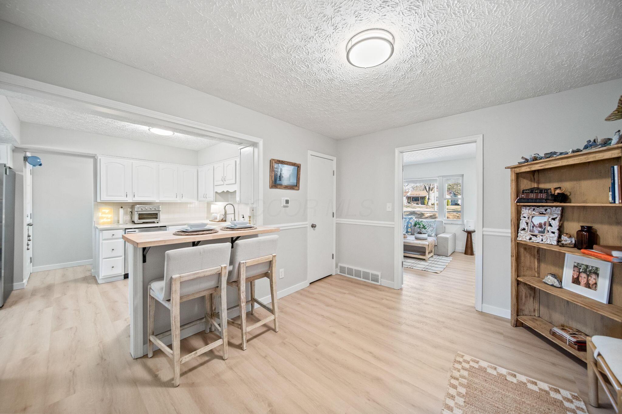 639 E Walnut Street, Westerville, Ohio image 16