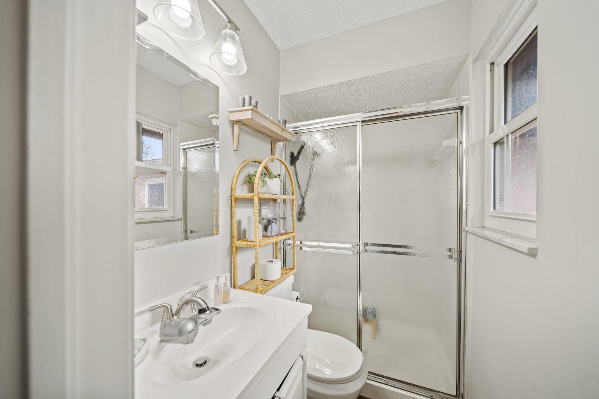 639 E Walnut Street, Westerville, Ohio image 32