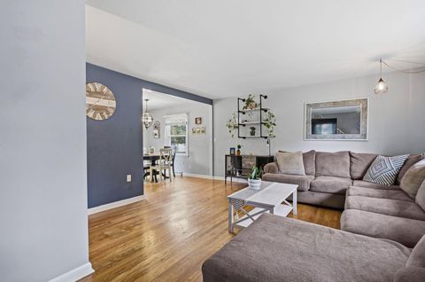 Tiny photo for 5471 Crawford Drive, Columbus, OH 43229 (MLS # 225041007)