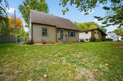 Tiny photo for 5471 Crawford Drive, Columbus, OH 43229 (MLS # 225041007)