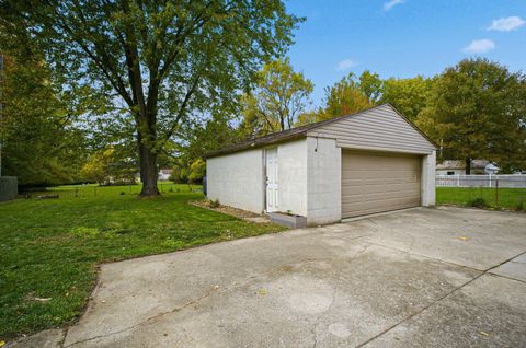 Tiny photo for 5471 Crawford Drive, Columbus, OH 43229 (MLS # 225041007)