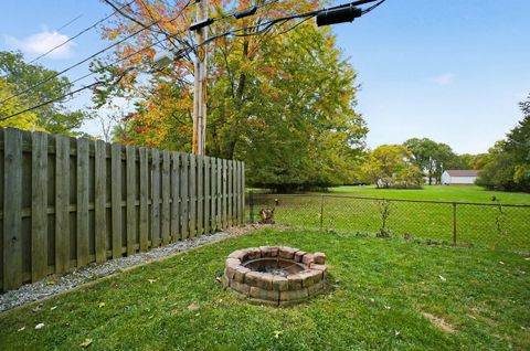 Tiny photo for 5471 Crawford Drive, Columbus, OH 43229 (MLS # 225041007)