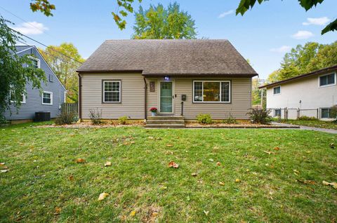 Photo of 5471 Crawford Drive, Columbus, OH 43229 (MLS # 225041007) Photo of 5471 Crawford Drive, Columbus, OH 43229 (MLS # 225041007)