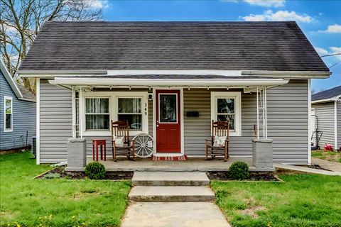 Photo of 349 Barnes Avenue, Circleville, OH 43113 (MLS # 226011379)