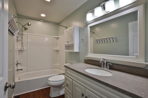 Tiny photo for 2962 Carlsbad Drive, Hilliard, OH 43026 (MLS # 225045420)