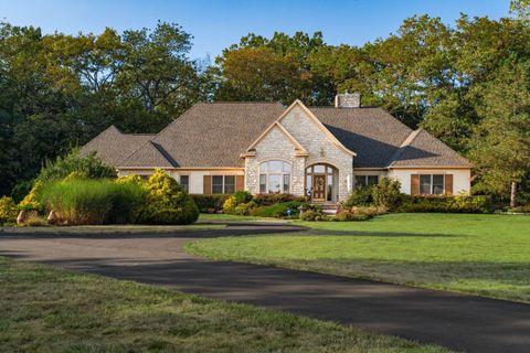 Photo of 545 Trillium Drive, Galloway, OH 43119 (MLS # 225035809)