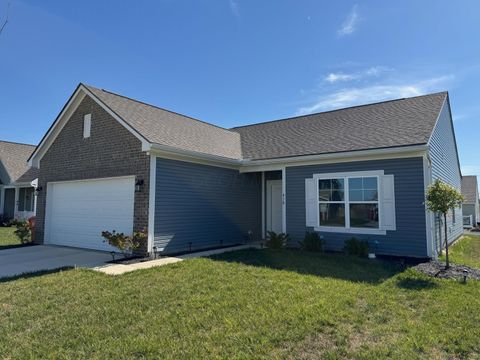 Photo of 418 Quincy Circle, London, OH 43140 (MLS # 225037734)