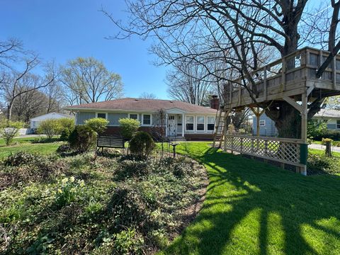 Photo of 172 Orchard Lane, Westerville, OH 43081 (MLS # 226011103)