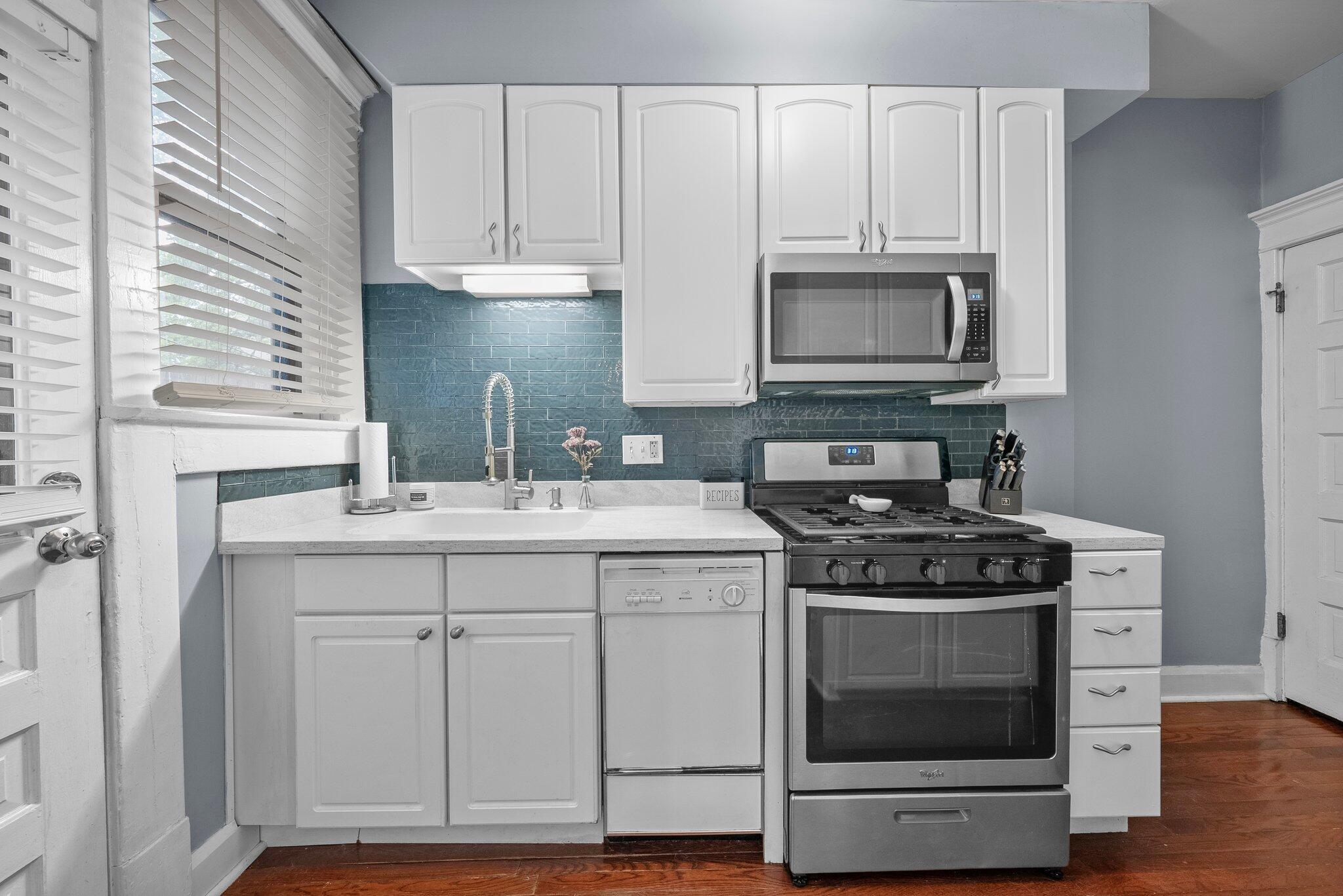 915 Dennison Avenue, Columbus, Ohio image 10