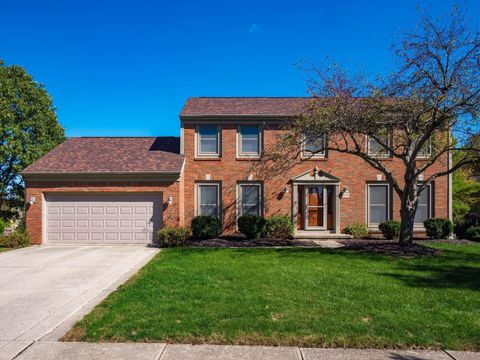 Photo of 7668 Brandbury Place, Dublin, OH 43017 (MLS # 225039685)