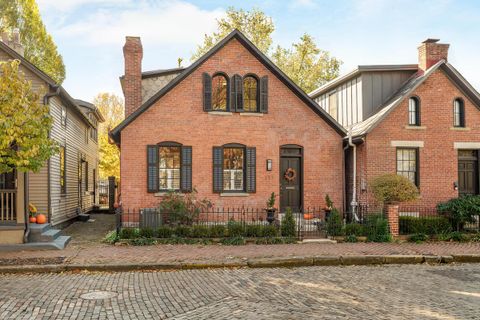 Photo of 335 E Beck Street, Columbus, OH 43206 (MLS # 225042383)