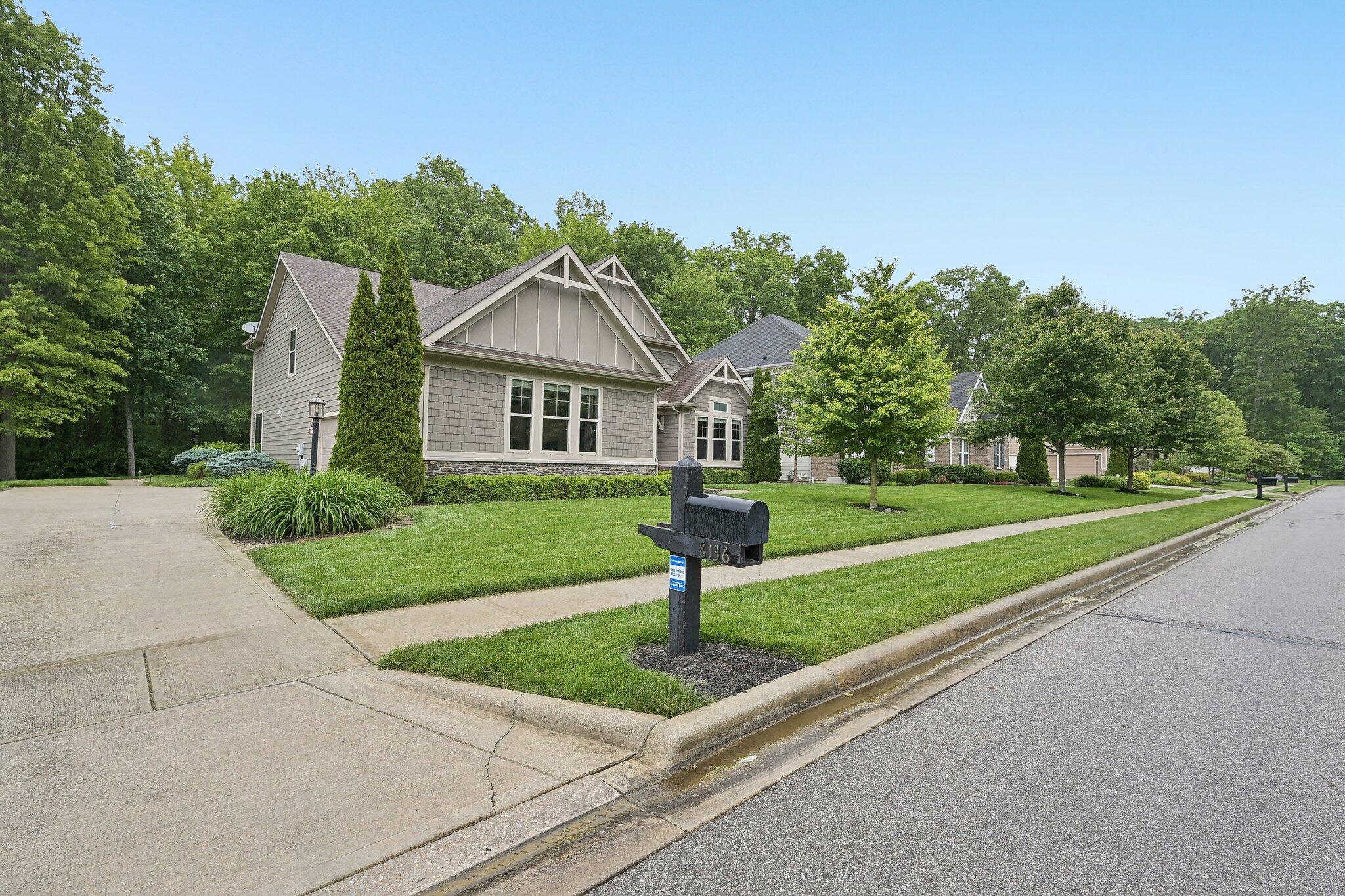 8136 Clark State Court, Blacklick, Ohio image 8