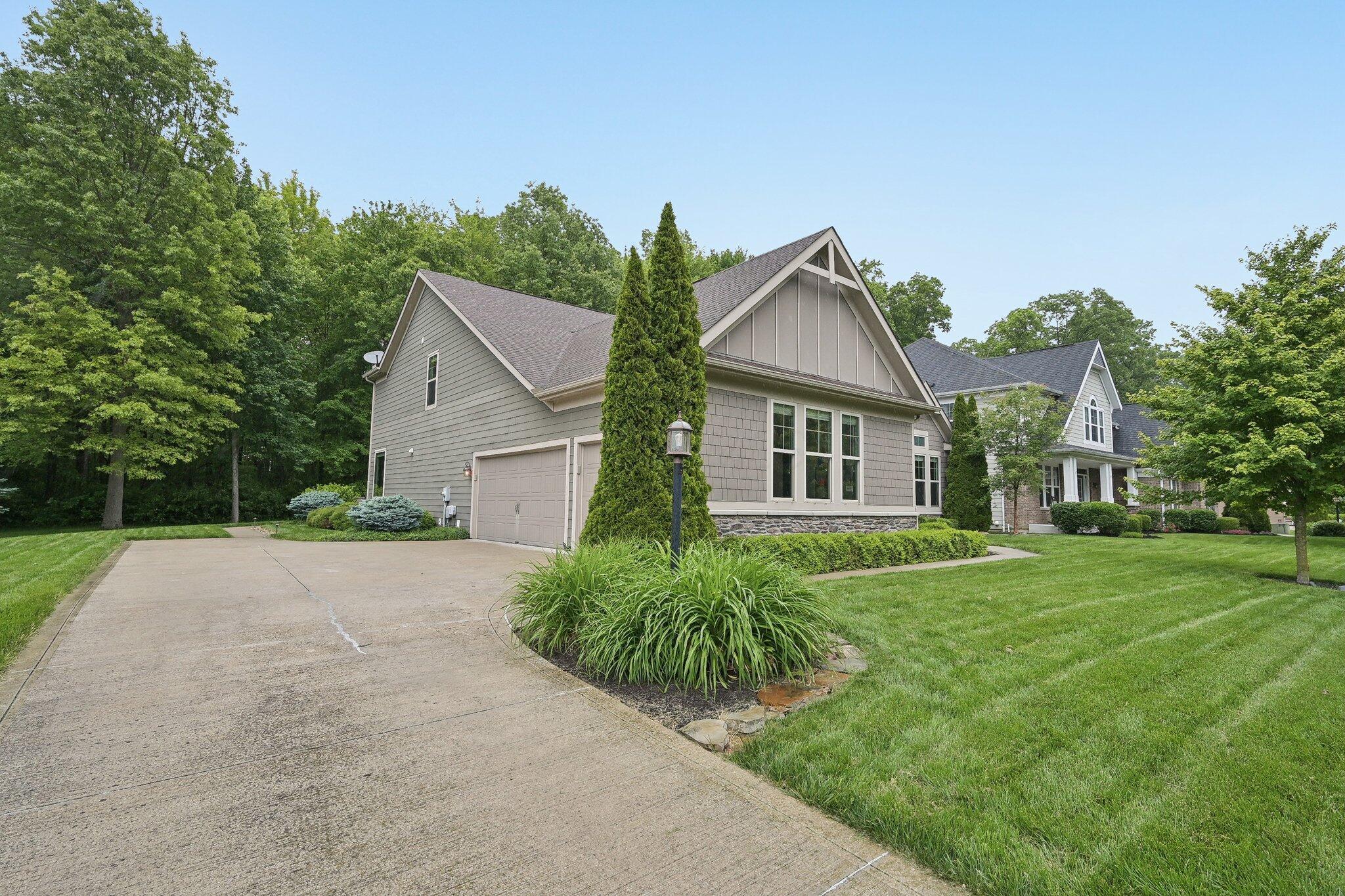 8136 Clark State Court, Blacklick, Ohio image 7