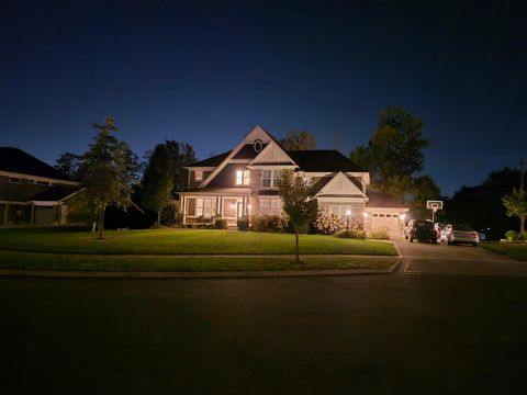 Photo of 819 Kelburn Lane, Pickerington, OH 43147 (MLS # 226017181)