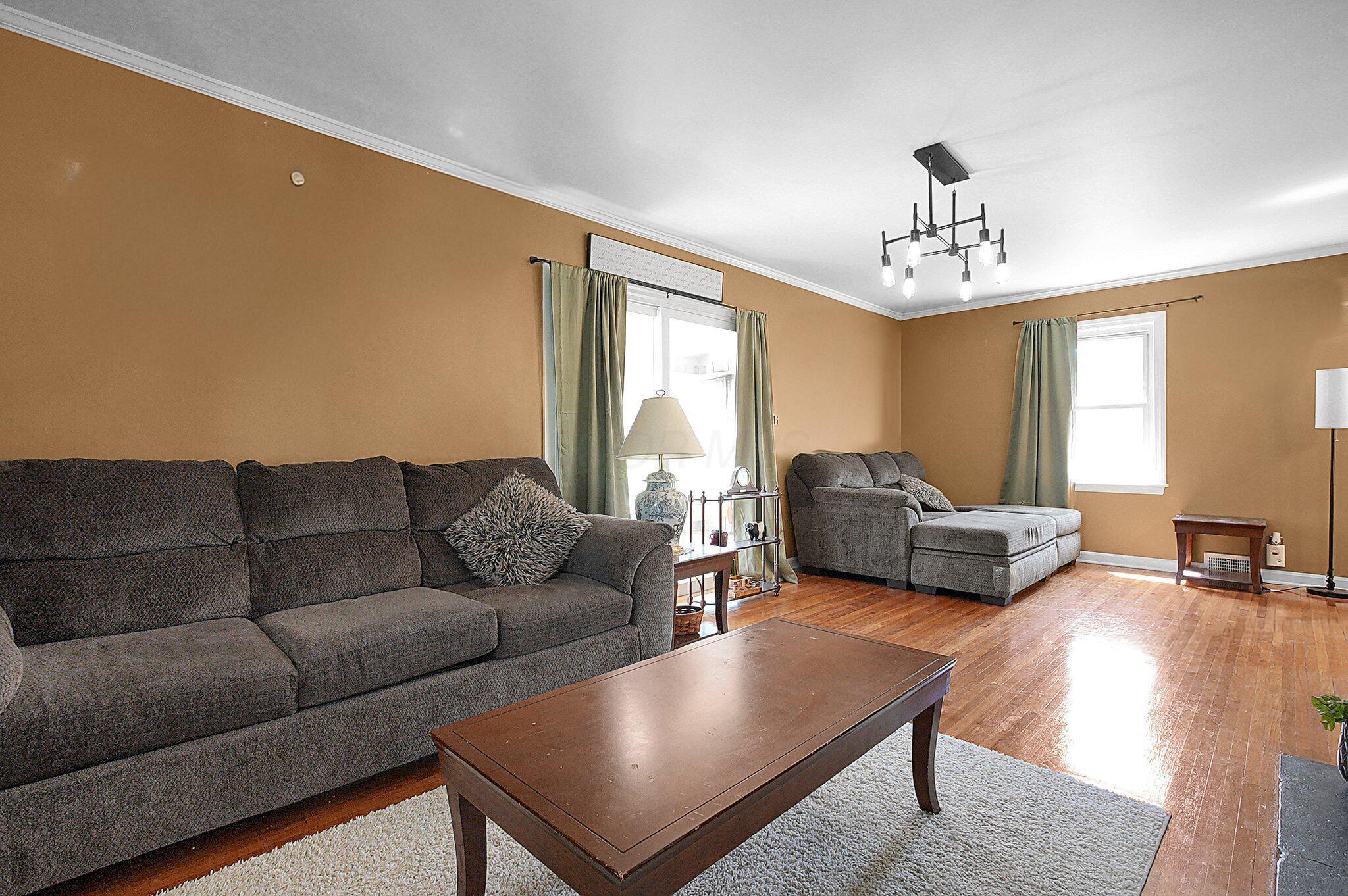 1108 W Church Street, Newark, Ohio image 14