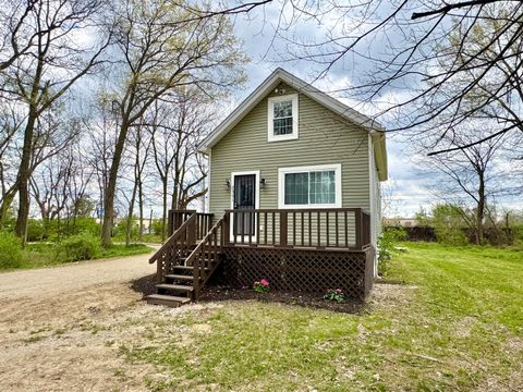 Photo of 2351 Brooklyn Road, Columbus, OH 43231 (MLS # 226011761)