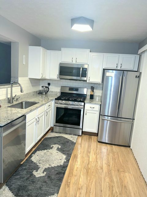 Tiny photo for 860 Pebblelane Drive 247 #247, Columbus, OH 43085 (MLS # 226002390)