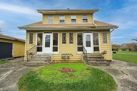 Photo of 2263-2265 Leonard Avenue, Columbus, OH 43219 (MLS # 226011052)