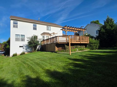 Tiny photo for 242 Trail Court, Newark, OH 43055 (MLS # 226022165)