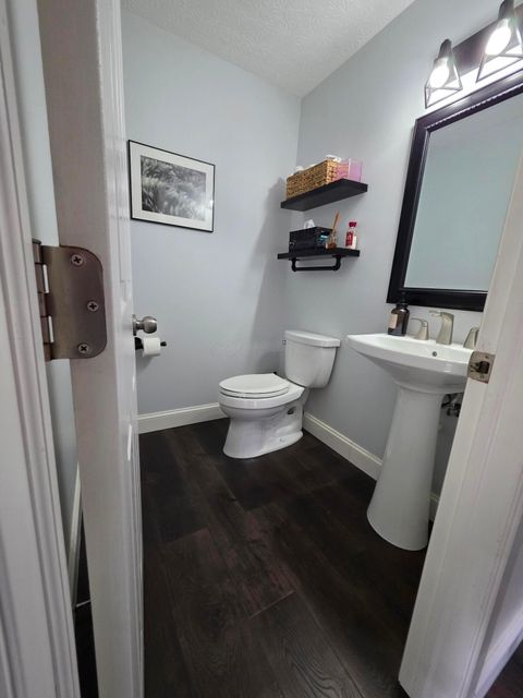 Tiny photo for 242 Trail Court, Newark, OH 43055 (MLS # 226022165)