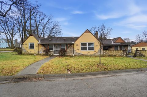 Photo of 1089 Wellington Boulevard, Columbus, OH 43219 (MLS # 225046287)