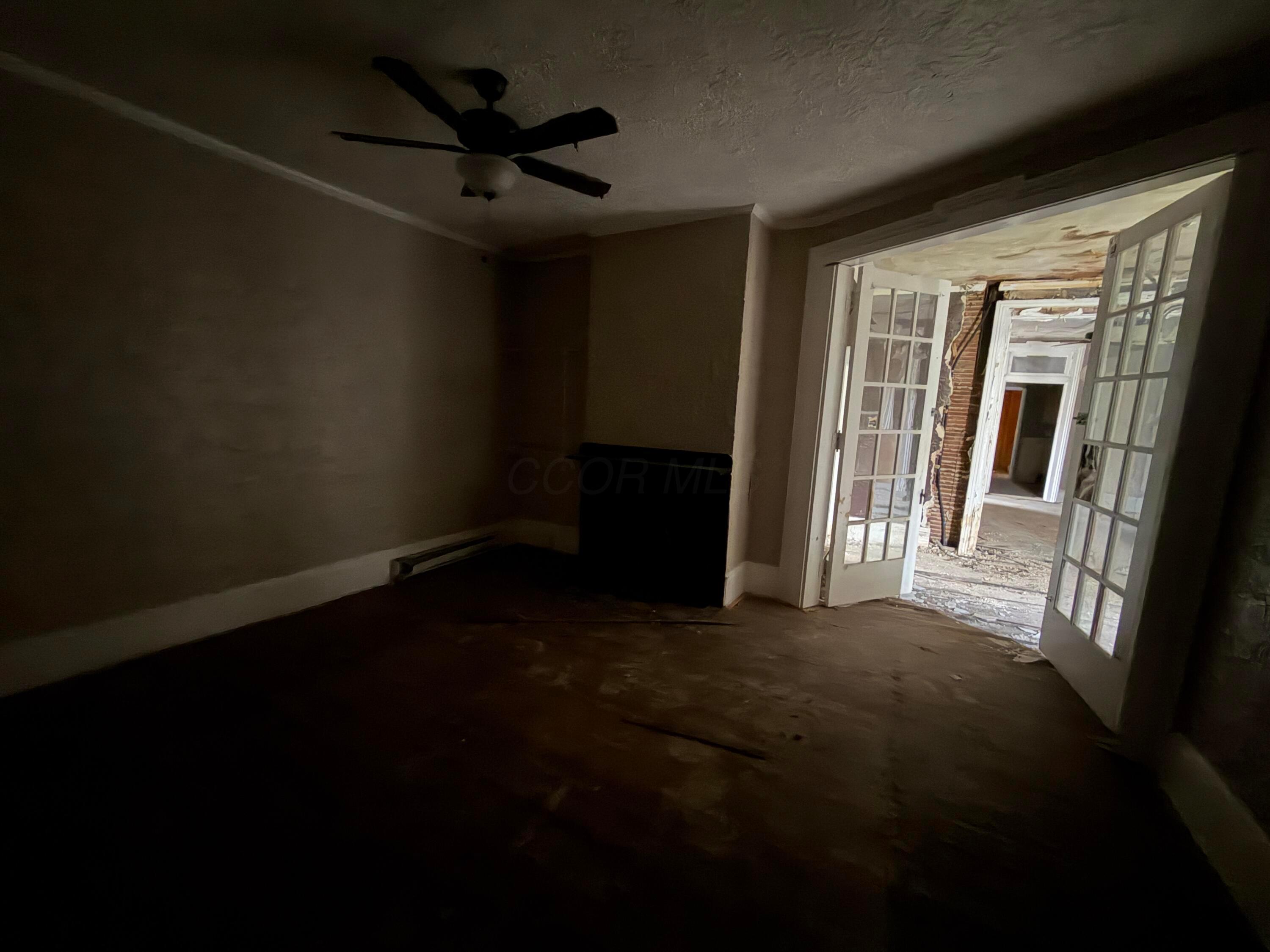 143 W Mulberry Street