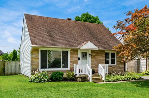 Photo of 1089 E Dunedin Road, Columbus, OH 43224 (MLS # 226023066)
