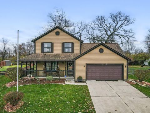 Photo of 5803 Sundrops Avenue, Galloway, OH 43119 (MLS # 225044267)