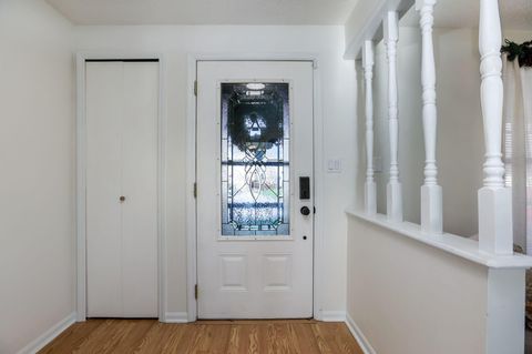 Tiny photo for 5803 Sundrops Avenue, Galloway, OH 43119 (MLS # 225044267)