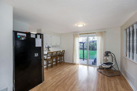 Tiny photo for 5803 Sundrops Avenue, Galloway, OH 43119 (MLS # 225044267)