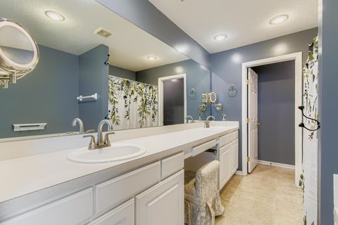 Tiny photo for 5006 Vinington Place, Dublin, OH 43016 (MLS # 225044630)