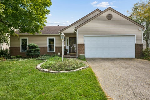 Photo of 6397 Old Ben Lane, Canal Winchester, OH 43110 (MLS # 226037661)