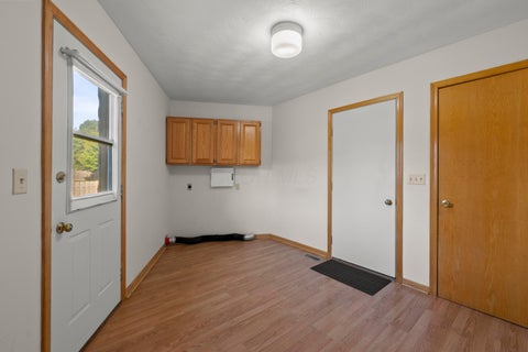 Tiny photo for 1545 Ojibwas Court, Grove City, OH 43123 (MLS # 226039575)