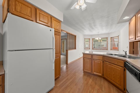 Tiny photo for 1545 Ojibwas Court, Grove City, OH 43123 (MLS # 226039575)