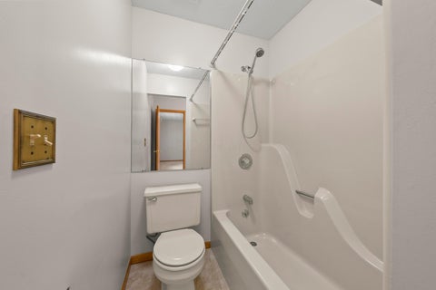 Tiny photo for 1545 Ojibwas Court, Grove City, OH 43123 (MLS # 226039575)