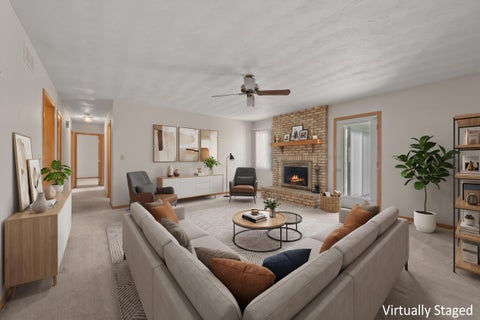 Tiny photo for 1545 Ojibwas Court, Grove City, OH 43123 (MLS # 226039575)