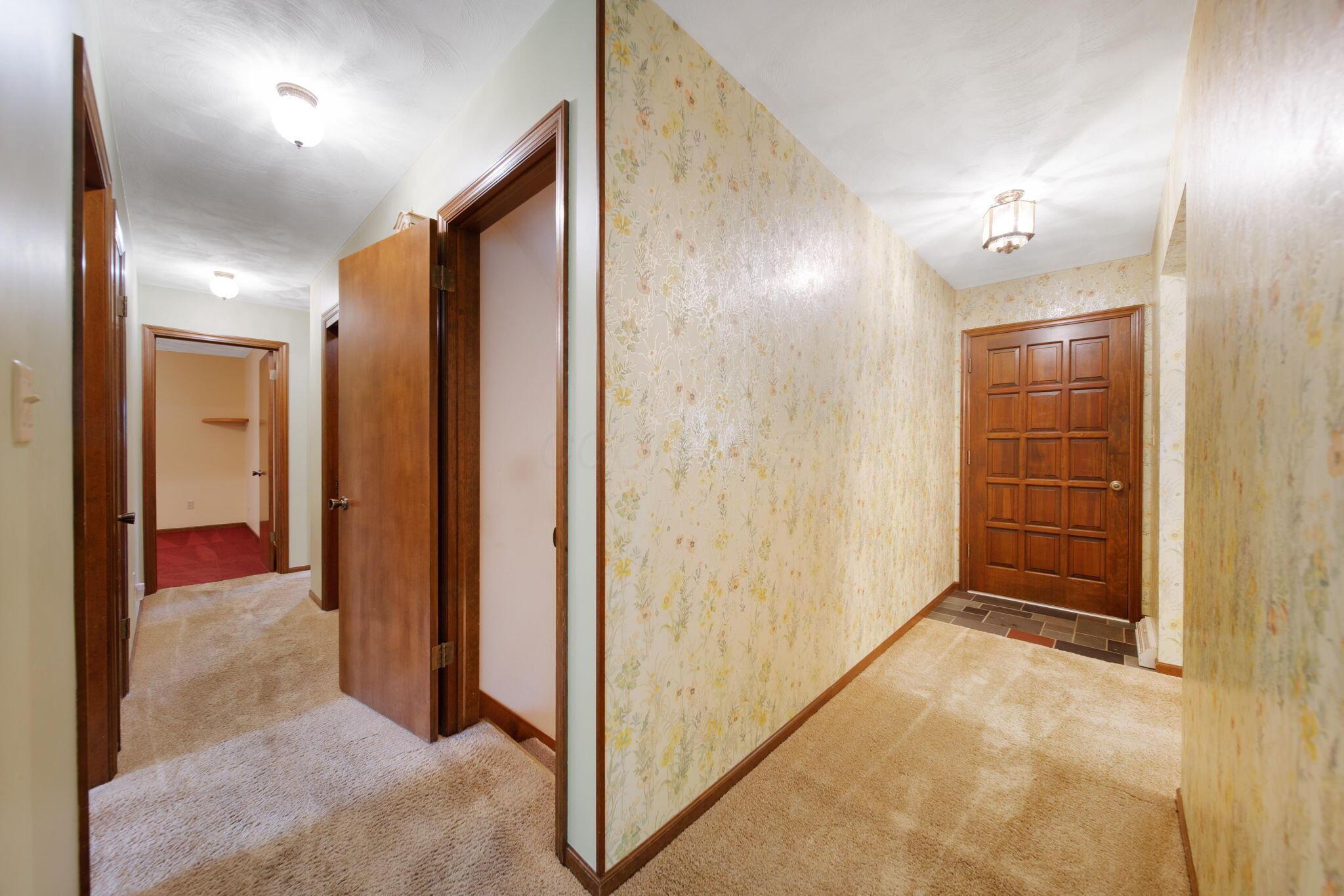 2580 Applewood Lane, Lancaster, Ohio image 7