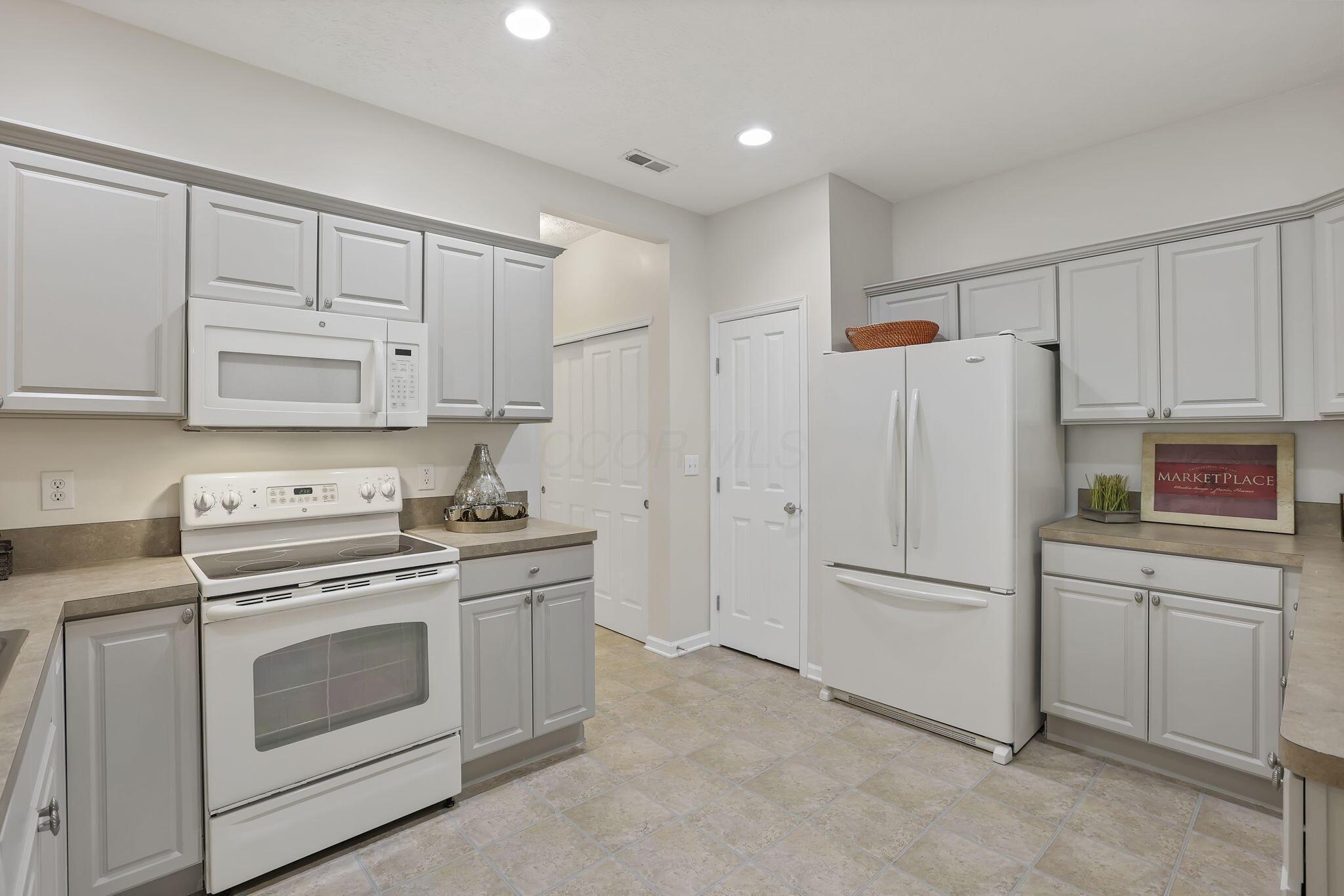 651 Albion Place, Westerville, Ohio image 14