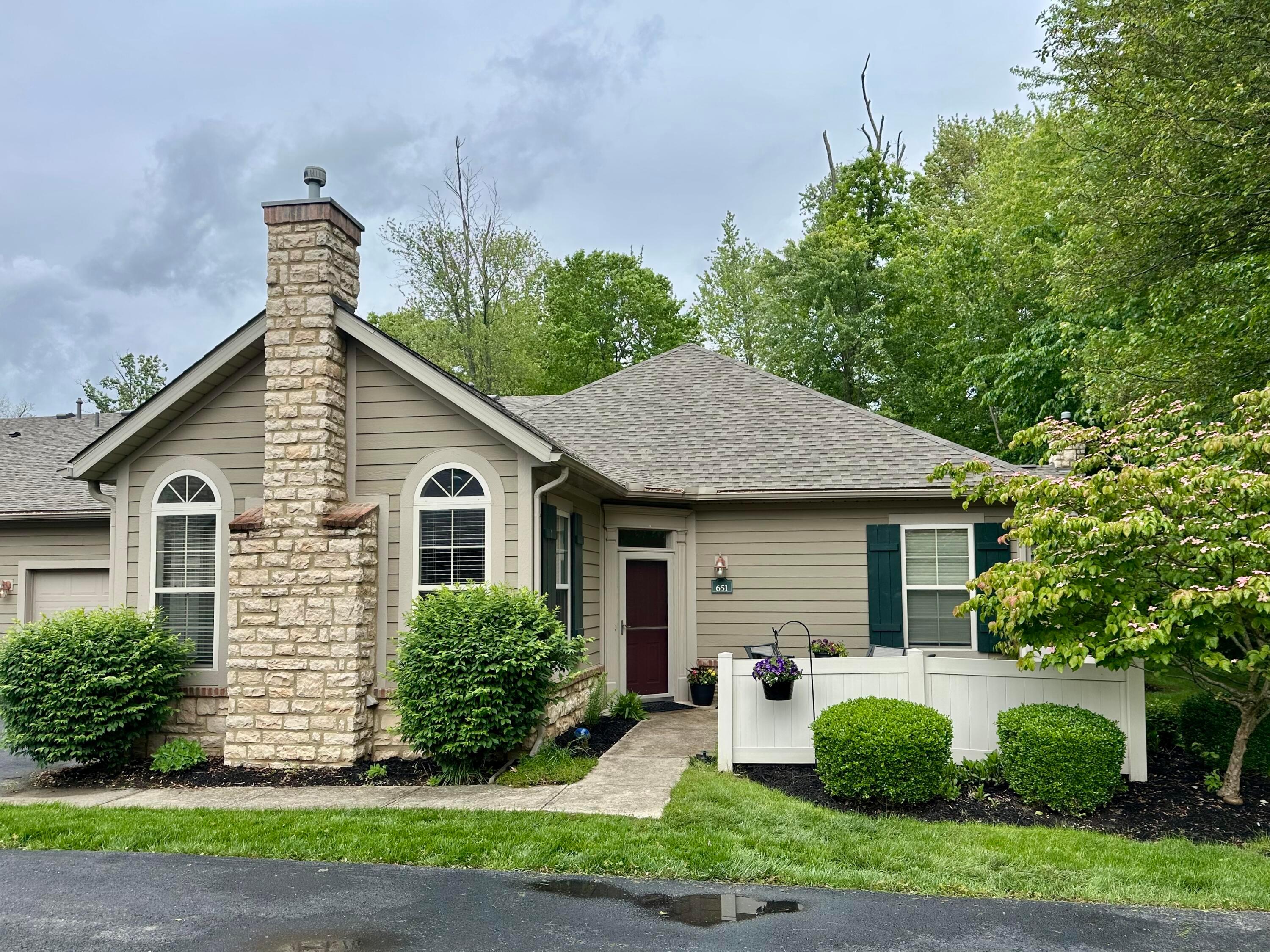 651 Albion Place, Westerville, Ohio image 2
