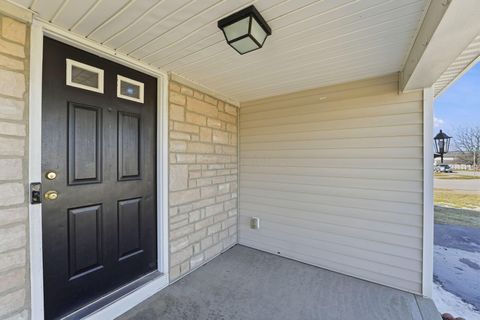 Tiny photo for 52 Gala Avenue, Pataskala, OH 43062 (MLS # 226005549)