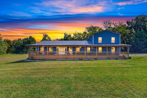 Photo for 8320 Cattail Road NE
