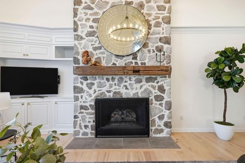 Tiny photo for 8552 Misty Woods Circle, Powell, OH 43065 (MLS # 225044990)