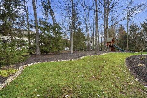 Tiny photo for 8552 Misty Woods Circle, Powell, OH 43065 (MLS # 225044990)