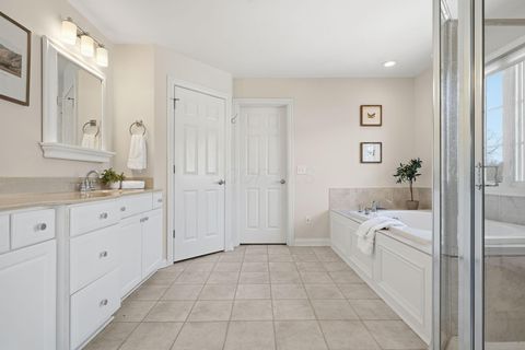 Tiny photo for 8552 Misty Woods Circle, Powell, OH 43065 (MLS # 225044990)