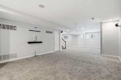 Tiny photo for 8552 Misty Woods Circle, Powell, OH 43065 (MLS # 225044990)