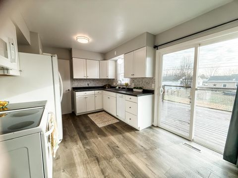 Tiny photo for 1809 Marrose Drive, Lancaster, OH 43130 (MLS # 225045109)