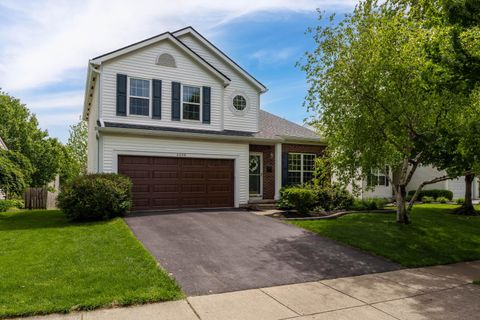 Photo of 4098 Asbury Ridge Drive, Columbus, OH 43230 (MLS # 226015764)