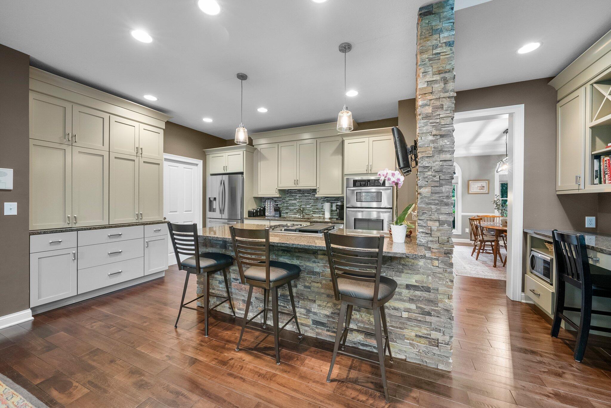 6034 Heritage View Court, Hilliard, Ohio image 15
